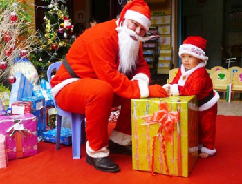 Dịch vụ chuyển quà ông già noel 2014 tại Hà nội